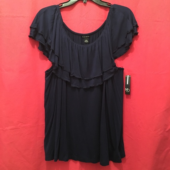 new directions Tops - Cute on or off shoulder navy top